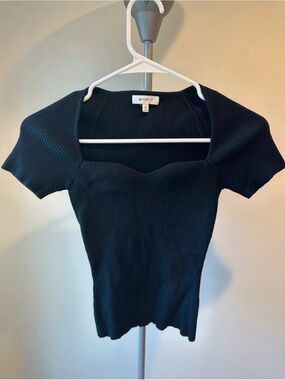 Black Ribbed Square Neck Short Sleeve Top